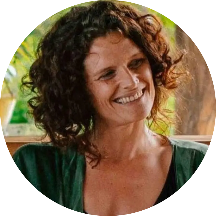 Aude Peronne-modified